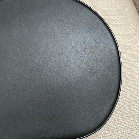 Coach Canteen Crossbody Bag in colour Black new without tags - Picture 6 of 15